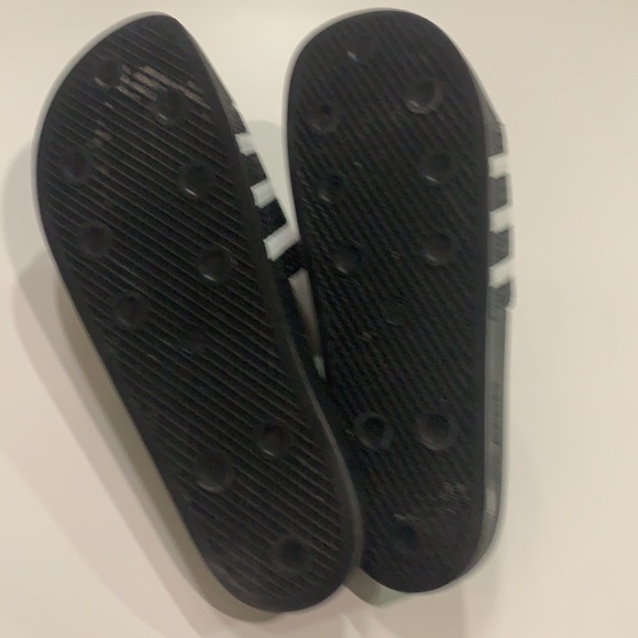 Adidas Adilette Shower Slide Sandal Mens - Picture 5 of 6